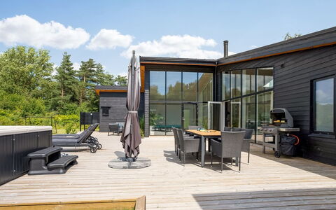 Apelone - 900M from the Sea: Sommerhus, Backyard, Gård, Garden Bygninger, Skur, Sidespor, Udendørs Møbler, Bjælkehytte, Udendørs Struktur, Hytte