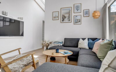 Apelone - 900M from the Sea