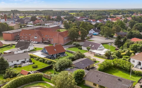 Ilmo - 1.9Km from the Sea: Sommerhus, Backyard, Gård, Garden Bygninger, Skur, Sidespor, Udendørs Møbler, Bjælkehytte, Udendørs Struktur, Hytte