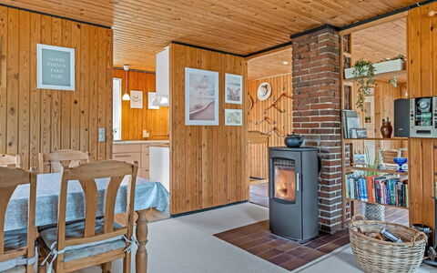 Menard - 1.2Km from the Sea