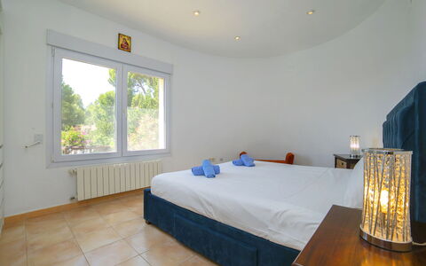 Gekko: Indretning, Møbel, Etage, Loft, Bejdse, Hotel, Hårdttræ, Seng, Soveværelse, Udvej