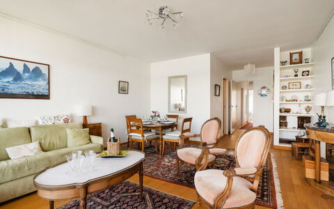 Le Petit Kap: Træ, Hus, Sommerhus, Hjem, Landdistrikt, Landskab, Bakke, Land Lot, Hill Station
