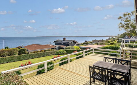 Fani - 150M from the Sea: Hav, Kyst, Ocean, Veranda, Udvej, Kyst, Walkway, Dæk, Altan, Eco Hotel