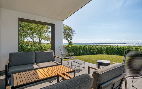 Nille - 30M from the Sea: Træ, Hjem, Veranda, Dæk, Hårdttræ, Tag, Bejdse, Trægulve, Eco Hotel