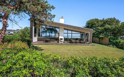 Nille - 30M from the Sea: Træ, Hjem, Veranda, Dæk, Hårdttræ, Tag, Bejdse, Trægulve, Eco Hotel