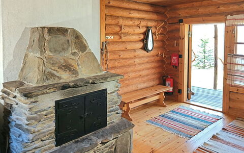 Alapytinki: Træ, Møbel, Værelse, Hårdttræ, Bejdse, Bjælkehytte, Sommerhus, Loft, Trægulve, Planke