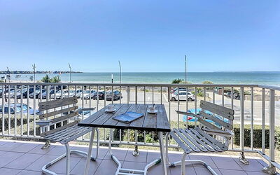 Tharon Plage 200: Blad, Have, Skygge, Eco Hotel, Udendørs Møbler, Gård, Landscaping, Design