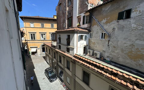 Il Cervo In Città: Kvarter, Stad, Lejlighed, Urban Design, Blandet Brug, Altan, Dagslys