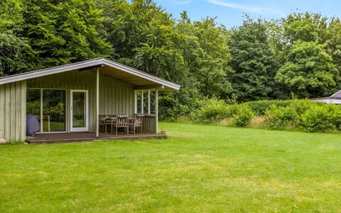 Göran - 30Km from the Sea: Sommerhus, Backyard, Gård, Garden Bygninger, Skur, Sidespor, Udendørs Møbler, Bjælkehytte, Udendørs Struktur, Hytte