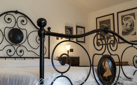 Country Historical House Lucca: Indretning, Soveværelse, Bed Frame, Seng, Jern, Metal, Sengetøj, Sengetøj, Hårdttræ