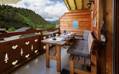 Mon Abri B: Træ, Bejdse, Hårdttræ, Planke, Tømmer, Bjælkehytte, Klarlak, Eco Hotel, Veranda, Bjerglandsby