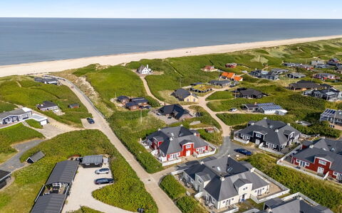 Hildegerd - 100M from the Sea: Sommerhus, Skur, Hytte, Stuehus, Prærie, Hytte, Lade, Bjælkehytte, Garden Bygninger