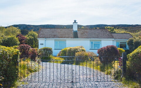 Creag Dubh: Busk, Hegn, Have, Sommerhus, Landscaping, Port, Home Fencing, Stenmur, Indkørsel