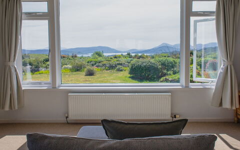 Creag Dubh: Indretning, Møbel, Hjem, Værelse, Etage, Loft, Dagslys, Soveværelse, Vindue Behandling, Seng