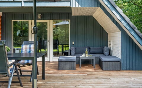 Hannele - 10Km from the Sea
