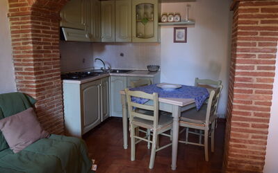 Arco Piccolo: Møbel, Indretning, Gulvbelægning, Træ, Køkken Apparat, Køkken, Etage, Større Bandage, Værelse, Loft