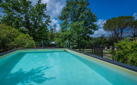 Casale La Canigiana, House, Pool, San Miniato: Blå, Vand, Svømmepøl, Kompositmateriale, Skygge, Udvej, Eco Hotel, Afspejling, Hegn, Water Feature