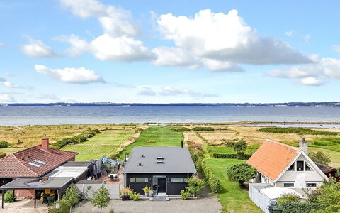 Bondi - 75M from the Sea: Græs, Græs-, Land Lot, Sommerhus, Landdistrikt, Eng, Garden Bygninger, Have, Skur