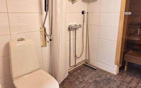 Rokua Vaulutupa: Svømmepøl, Bjergkæde, Eco Hotel, Udvej, Estate, Dal, Villa, Landscaping, Ferieby, Backyard