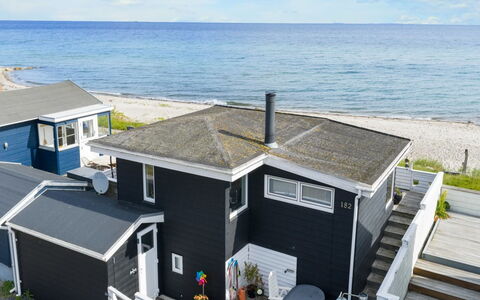 Folkhart - 10M from the Sea: Lejlighed, Ejerlejlighed, Estate, Altan, Villa, Hotel