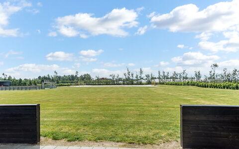 Mattheus - 900M from the Sea: Sommerhus, Backyard, Gård, Garden Bygninger, Skur, Sidespor, Udendørs Møbler, Bjælkehytte, Udendørs Struktur, Hytte