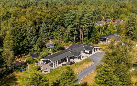 Bodulf - 850M from the Sea: Træ, Boligområde, Landskab, Hjem, Land Lot, Fugleperspektiv, Luftfotografering, Estate, Forstad, Sommerhus