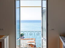Newly Renovated Ocean View Flat