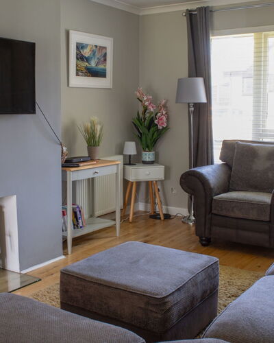 4 Storr Place