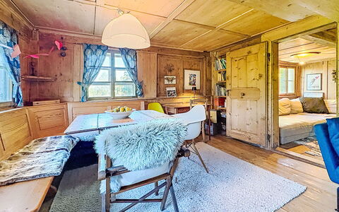 Winterberg: Træ, Møbel, Indretning, Hjem, Loft, Værelse, Etage, Stue, Hårdttræ, Sommerhus