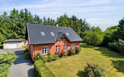 Marit - 1.5Km from the Sea
