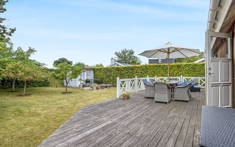 Elviira - 200M from the Sea: Hjem, Sommerhus, Veranda, Sidespor, Stuehus, Udendørs Struktur