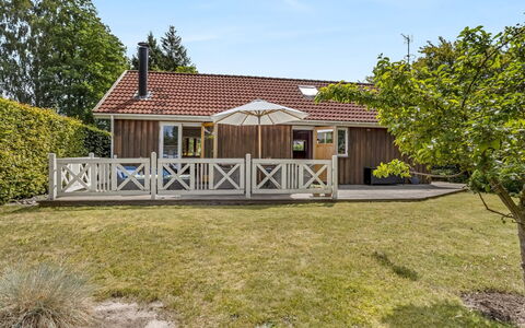 Elviira - 200M from the Sea: Hjem, Sommerhus, Veranda, Sidespor, Stuehus, Udendørs Struktur