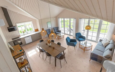 Hellevi - 900M from the Sea: Møbel, Indretning, Gulvbelægning, Træ, Etage, Loft, Trægulve, Couch, Køkken & Spisebord, Stue