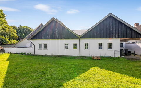 Ødmar - 4Km to the Fjord: Hus, Hjem, Tag, Boligområde, Sommerhus, Estate, Stuehus, Lawn, Landscaping, Sidespor