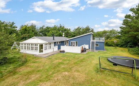 Sami - 600M to the Fjord: Hus, Tag, Hjem, Sommerhus, Skur, Garden Bygninger, Sidespor, Gård, Bjælkehytte, Hytte