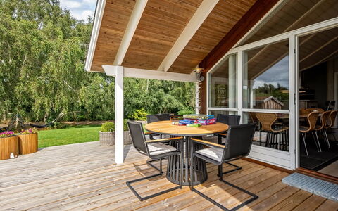 Mieka - 500M from the Sea: Sommerhus, Backyard, Gård, Garden Bygninger, Skur, Sidespor, Udendørs Møbler, Bjælkehytte, Udendørs Struktur, Hytte