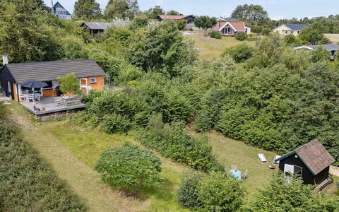 Marjanne - 800M from the Sea: Indretning, Loft, Lejlighed, Gulvbelægning, Møbel, Etage, Værelse, Belysning, Hjem, Couch