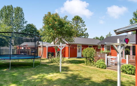 Sallie - 500M to the Fjord: Offentlige Rum, Hus, Hjem, Boligområde, Skygge, Tag, Sommerhus, Lawn, Have, Estate