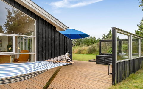 Selvi - 2.2Km from the Sea: Træ, Møbel, Lejlighed, Værelse, Loft, Bejdse, Stol, Hårdttræ, Klarlak, Tømmer
