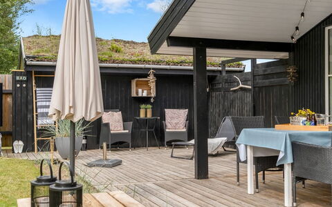 Nahuel - 1Km from the Sea: Blå, Busk, Sommerhus, Bunddække, Have, Estate, Skygge, Landscaping, Stuehus, Eco Hotel