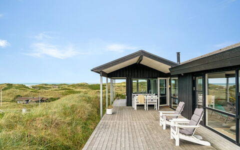 Jannus - 600M from the Sea: Træ, Møbel, Lejlighed, Værelse, Loft, Bejdse, Stol, Hårdttræ, Klarlak, Tømmer