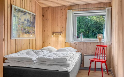 Anne - 30Km from the Sea: Seng, Soveværelse, Indretning, Møbel, Træ, Sengetøj, Sengetøj, Loft, Værelse, Hjem