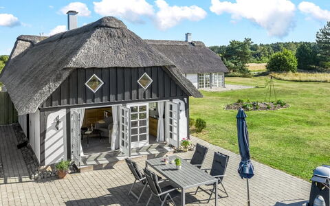 Ronja - 1.3Km from the Sea: 