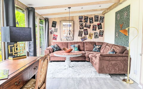 Ferienhaus Inge & Henry an der Werra: Møbel, Indretning, Couch, Gulvbelægning, Etage, Træ, Stue, Værelse, Loft, Hjem