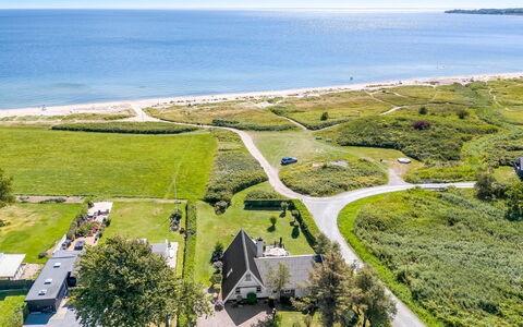 Murtuz - 50M from the Sea: Sommerhus, Backyard, Gård, Garden Bygninger, Skur, Sidespor, Udendørs Møbler, Bjælkehytte, Udendørs Struktur, Hytte