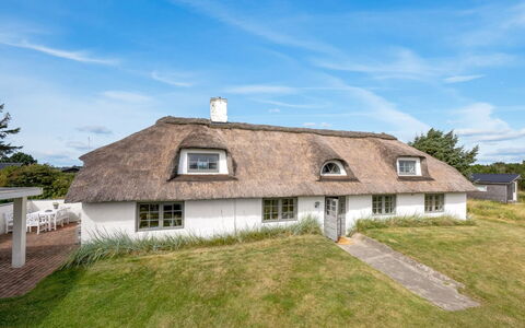 Reinhard - from the Sea: Hus, Hjem, Tag, Sommerhus, Land Lot, Estate, Stuehus, Landsby, Farm