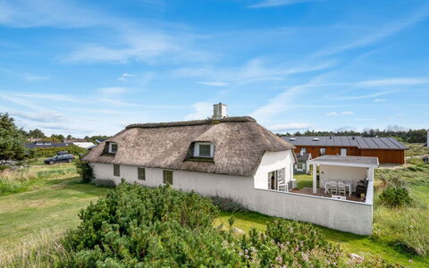 Reinhard - from the Sea: Hus, Hjem, Tag, Sommerhus, Land Lot, Estate, Stuehus, Landsby, Farm