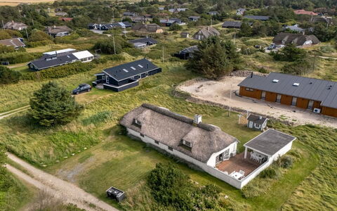 Reinhard - from the Sea: Hus, Hjem, Tag, Sommerhus, Land Lot, Estate, Stuehus, Landsby, Farm