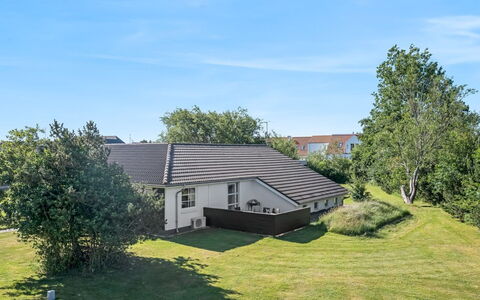 Guthbrand - 1.3Km from the Sea: Lejlighed, Ejerlejlighed, Estate, Altan, Villa, Hotel