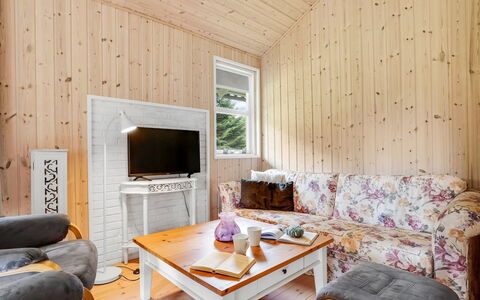 Aleth - 800M from the Sea: Tag, Hus, Hjem, Sommerhus, Dør, Sidespor, Dæk, Veranda, Planke, Hårdttræ